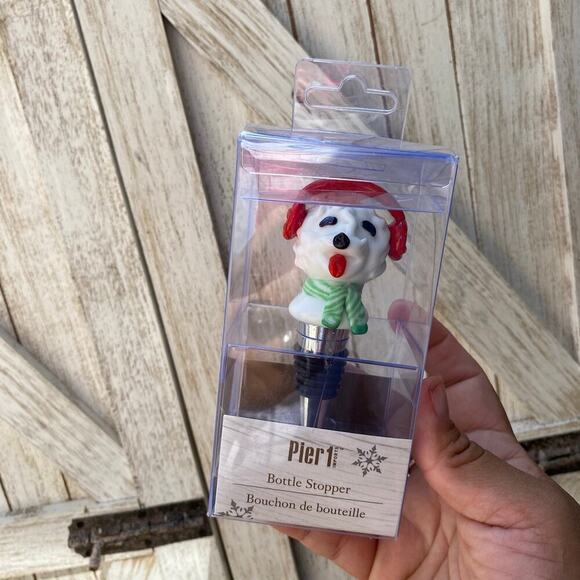 2016 Pier 1 Wine Bottle Stopper Winter Puppy NWB 3107251 450 - Picture 1 of 3
